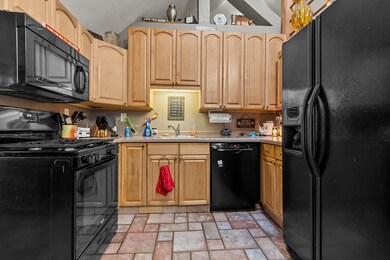 2822 Sewell St, Rockford, IL 61109 - photo 7