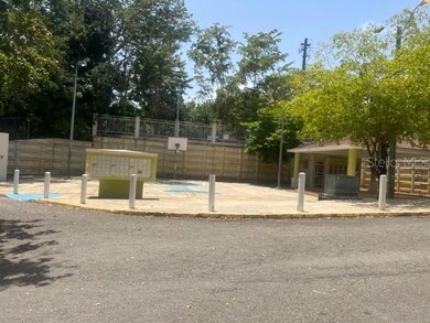 calle 849 SE Portales de San Juan Annex unit 662, San Juan, PR 00924 - photo 3