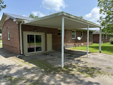 106 Enden Ave, Shelbyville, TN 37160 - photo 2