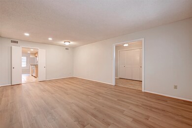 14343 Misty Meadow Ln, Houston, TX 77079 - photo 3