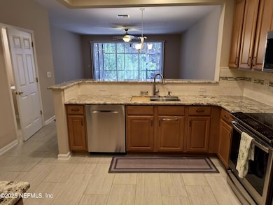 3253 Climbing Ivy Trail, Jacksonville, FL 32216 - photo 6