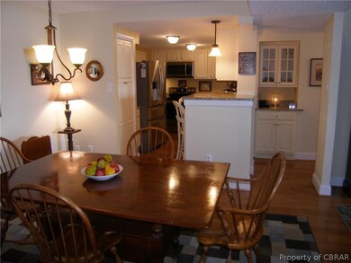 Dining Room to Kitchen.
