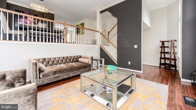 1948 Crescent Park Dr, Reston, VA 20190 - photo 4