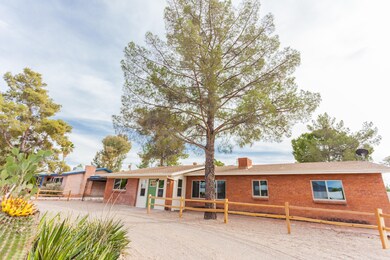 5220 E 8th St, Tucson, AZ 85711 - photo 2