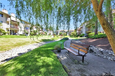 7602 37th St W unit 2E, University Place, WA 98466 - photo 3