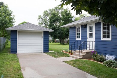 1813 6th St S, Moorhead, MN 56560 - photo 7