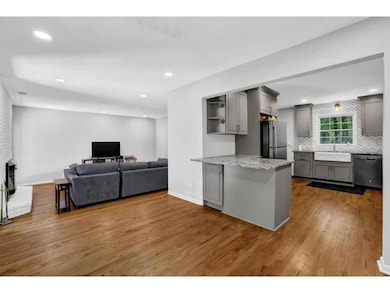 4066 Covered Bridge Rd SW, Smyrna, GA 30082 - photo 6