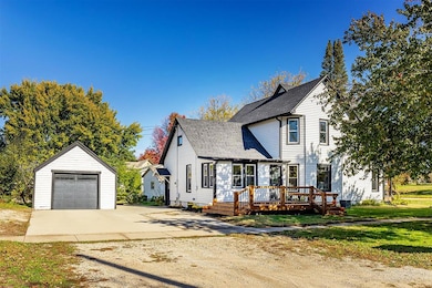 1303 Tama St, Boone, IA 50036 - photo 2