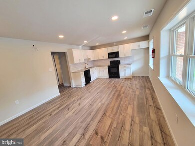 36 W Lancaster Ave unit B, Downingtown, PA 19335 - photo 4