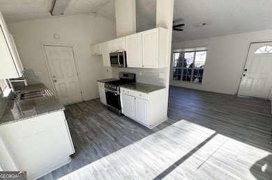 2119 Briar Glen Ln SW, Atlanta, GA 30331 - photo 4