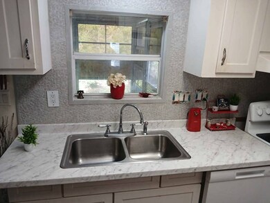 703 Royal Forest Dr, Auburndale, FL 33823 - photo 7