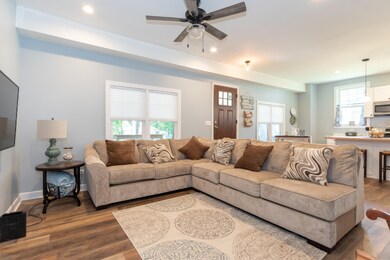 4577 Douglas Terrace-5 (1)