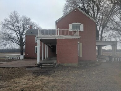 1368 Bischoff Rd, Granite City, IL 62040 - photo 4