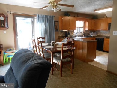 23323 Red Oak Ct, California, MD 20619 - photo 4