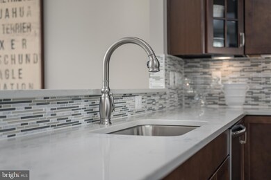 10717 Shadewell Spring Way, Manassas, VA 20112 - photo 5