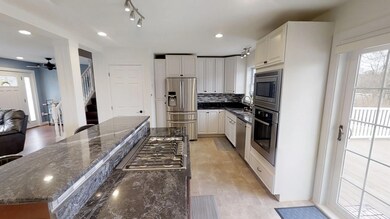 110 N Lowell Rd, Windham, NH 03087 - photo 5