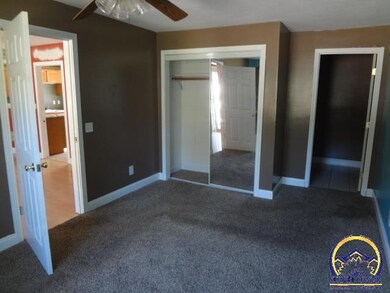 1213 SW Armagh St, Topeka, KS 66611 - photo 4