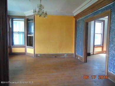 238 Colfax Ave, Scranton, PA 18510 - photo 4
