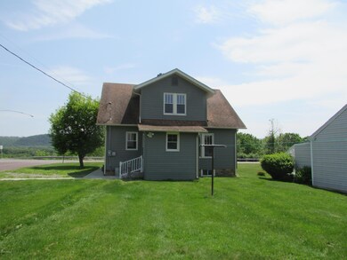 1031 E Front St, Berwick, PA 18603 - photo 6