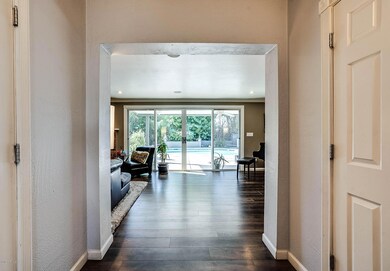 4421 E Monterosa St, Phoenix, AZ 85018 - photo 6