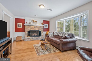 636 Edison Furlong Rd, Furlong, PA 18925 - photo 4