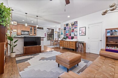 1048 W Lawrence Ave unit 2, Chicago, IL 60640 - photo 4