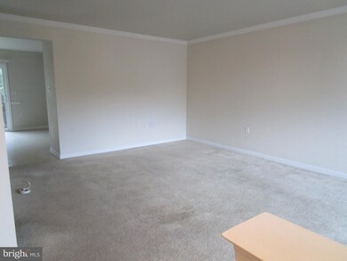 208 Hupps Hill Ct, Strasburg, VA 22657 - photo 2