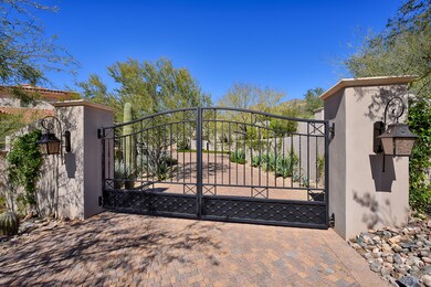 Gate