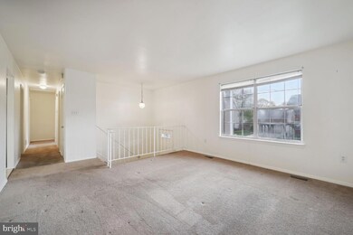 8105 Johnsam Rd, Clinton, MD 20735 - photo 5