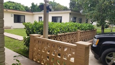 803 NE 8th St, Hallandale Beach, FL 33009 - photo 4