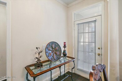 06-100 W Elbridge Way