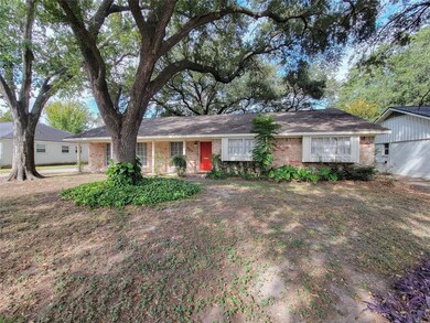 5606 Pine St, Houston, TX 77081 - photo 5