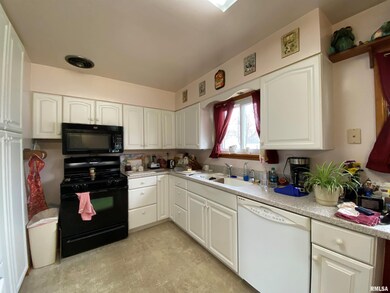 140 Debruler Dr, Lincoln, IL 62656 - photo 7