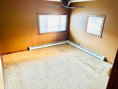 81 Spring St unit 1, Fall River, MA 02721 - photo 5