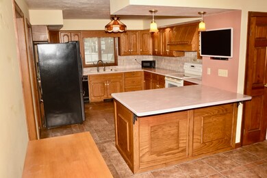 78 Bernard Cir, Abington, MA 02351 - photo 3