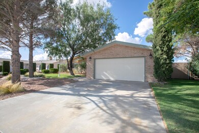 15323 Woodhill Ct, Horizon City, TX 79928 - photo 2