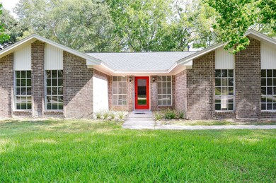 80 Fulton Dr N, Alvin, TX 77511 - photo 2