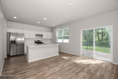 06-1110 E Silver Pine Rd-013