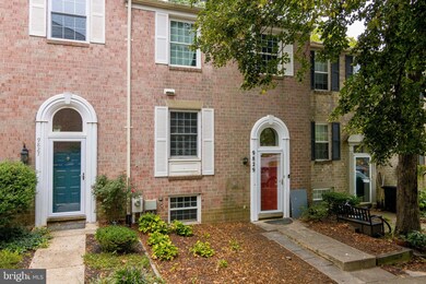 9829 Rainleaf Ct, Columbia, MD 21046 - photo 2