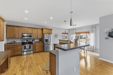 5205 Nannyberry Dr, Fitchburg, WI 53711 - photo 4