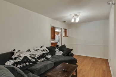 2406 Picadilly Ln, Wichita Falls, TX 76309 - photo 4