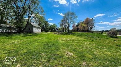 570 W Johnson St, Sullivan, IN 47882 - photo 2