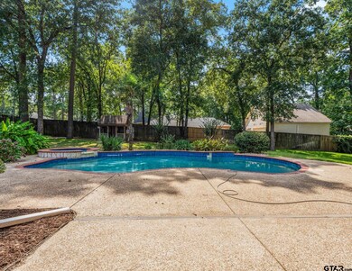 9136 Chisholm Trail, Tyler, TX 75703 - photo 4
