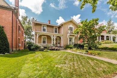 127 N Franklin St 03