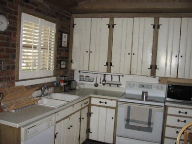 104 Silver Lake Rd, Saint Simons Island, GA 31522 - photo 5