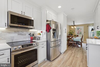 6072 Hardwick Place, Falls Church, VA 22041 - photo 7