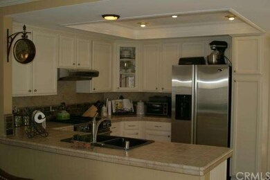 UPGRADED KITCHEN WITH BREAKFAST EATING AREA 