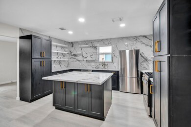 Bold Kitchen