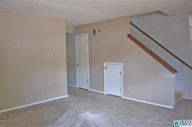 1920 Springlake Ct, Birmingham, AL 35215 - photo 6