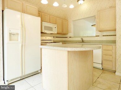 10309 Tulip Tree Dr, Bowie, MD 20721 - photo 6